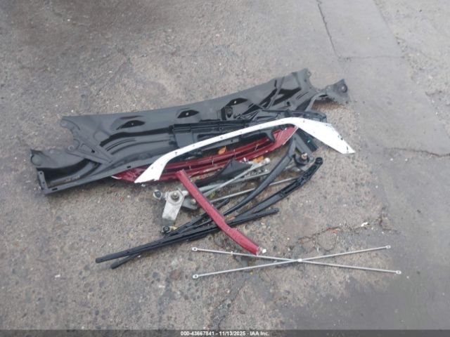 Toyota Sienna Le 8 Passenger Image 3