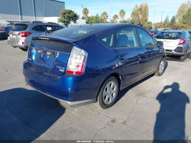 Toyota Prius Image 11