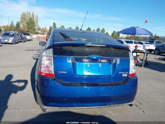 Toyota Prius Image 2