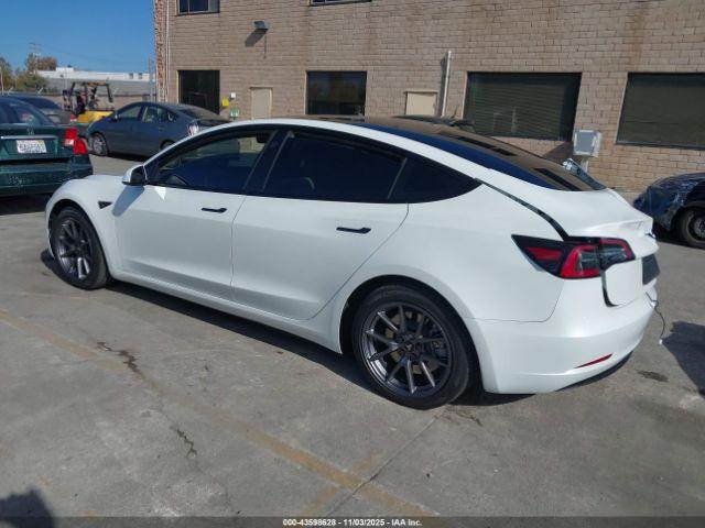 Tesla Model 3 Rear-wheel Drive Image 6