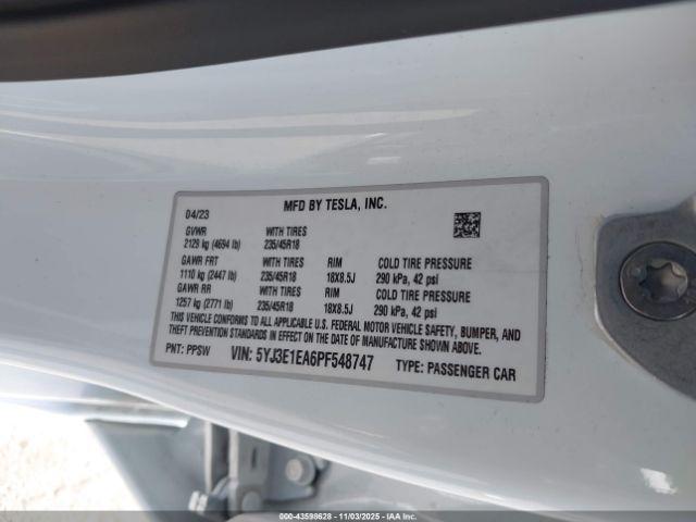 Tesla Model 3 Rear-wheel Drive Image 12