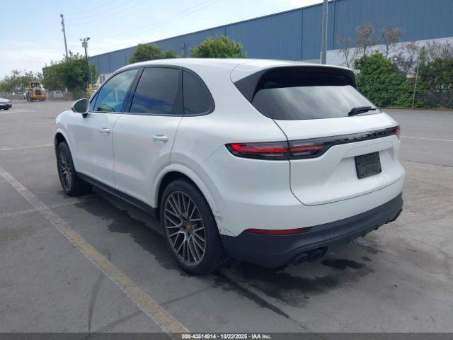 Porsche Cayenne Platinum Edition Image 14