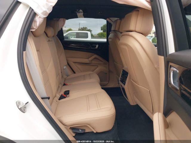 Porsche Cayenne Platinum Edition Image 10