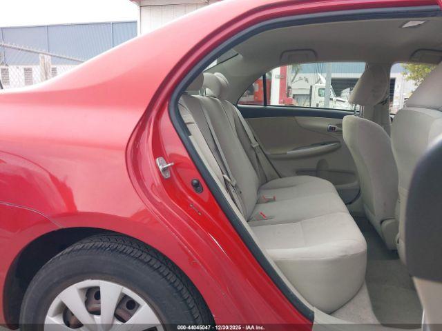 Toyota Corolla Le Image 14