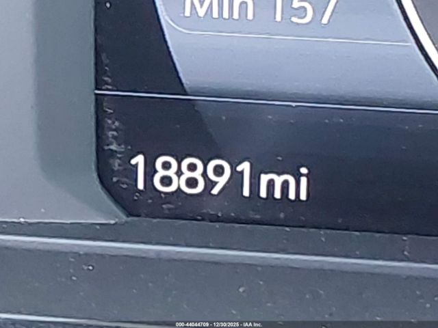 Chevrolet Bolt Fwd Premier Image 17