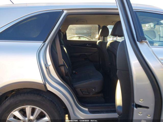 Kia Sorento 2.4l Lx Image 10