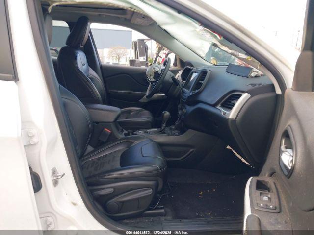 Jeep Cherokee X 4x4 Image 3