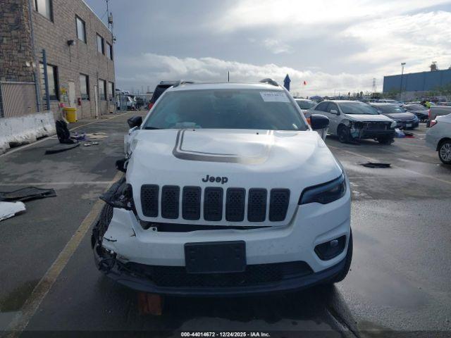 Jeep Cherokee X 4x4 Image 11