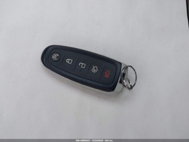 Ford C-MAX Energi Sel Image 6