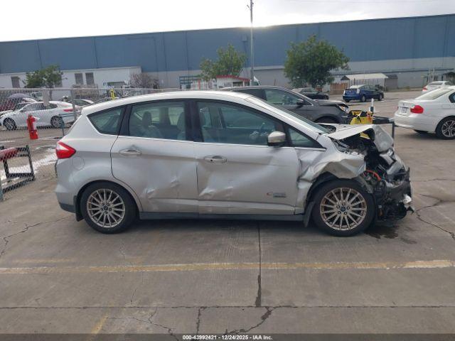 Ford C-MAX Energi Sel Image 15