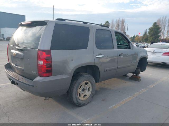 Chevrolet Tahoe Ls Image 2