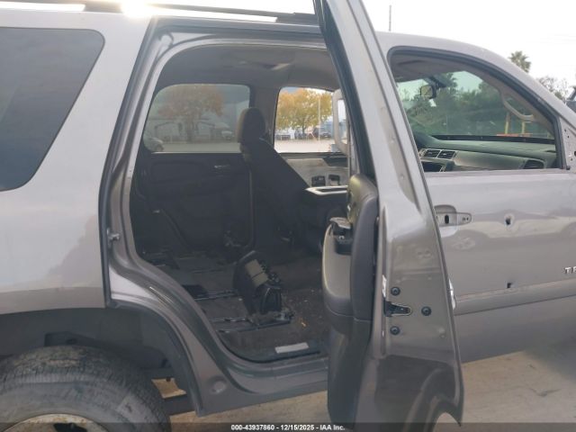 Chevrolet Tahoe Ls Image 3