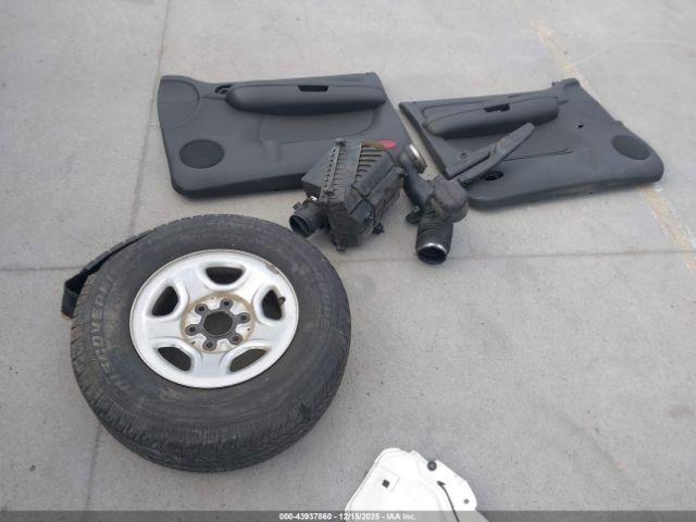 Chevrolet Tahoe Ls Image 13