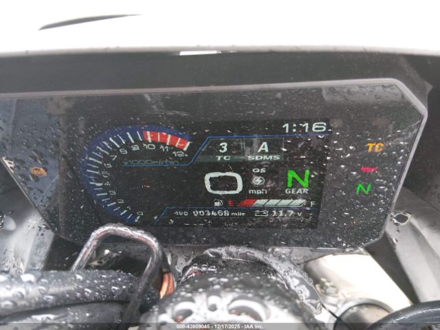 Suzuki Gsx800 F Image 11