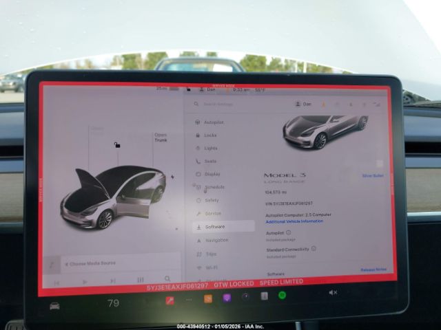 Tesla Model 3 Image 5
