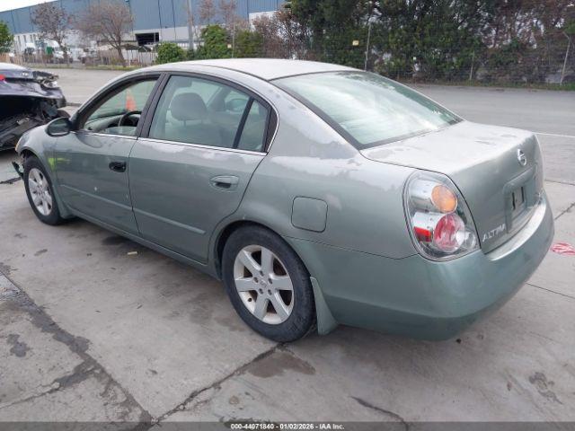 Nissan Altima 2.5 S Image 2