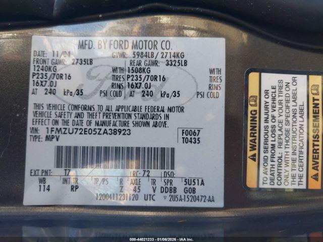 Ford Explorer Image 8