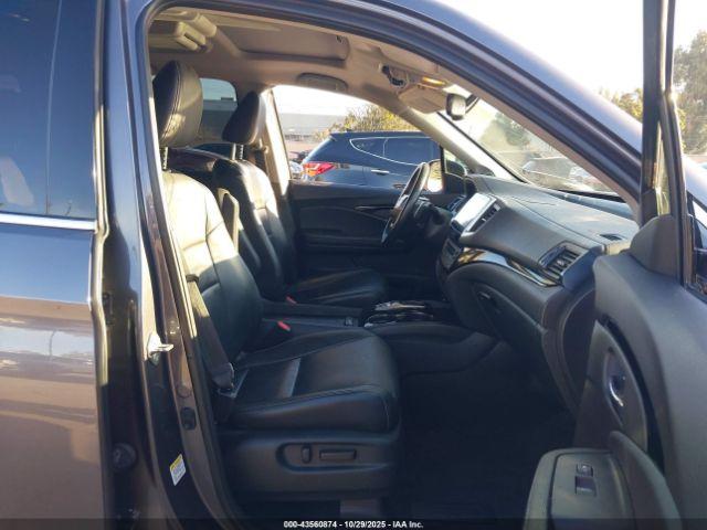 Honda Pilot Touring Image 19