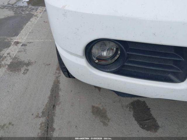 Ford Explorer Image 3