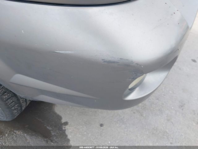 Pontiac Vibe Image 9