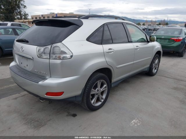 Lexus RX Image 4