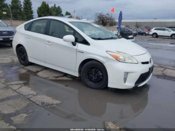  Salvage Toyota Prius
