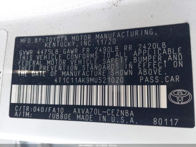 Toyota Camry Le Image 7