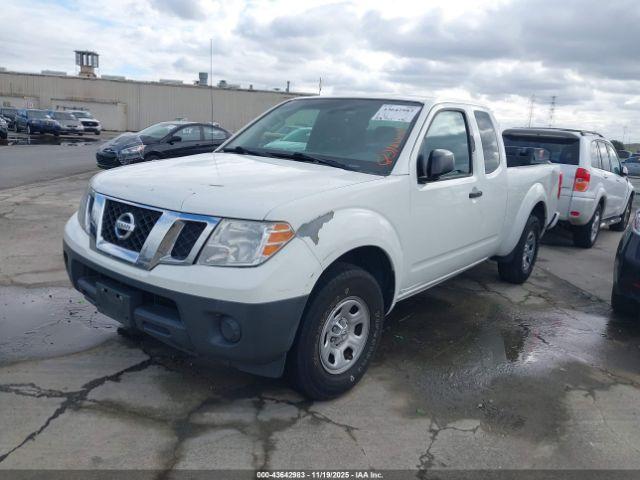 Nissan Frontier S Image 13