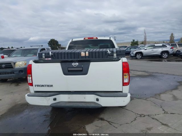 Nissan Frontier S Image 17