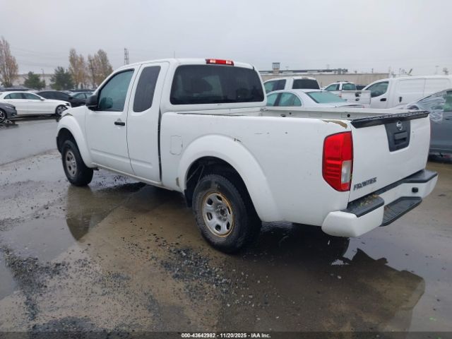 Nissan Frontier S Image 2