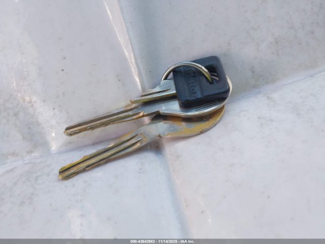 Nissan Frontier S Image 8