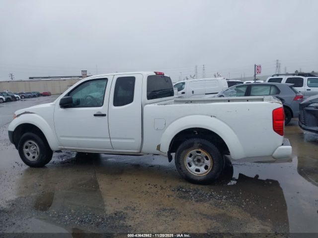 Nissan Frontier S Image 9