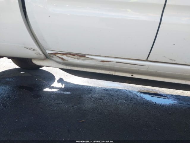 Nissan Frontier S Image 17