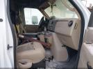 Ford E-350 Image 12