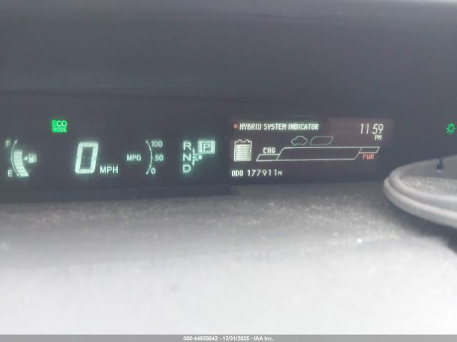 Toyota Prius Three Image 11