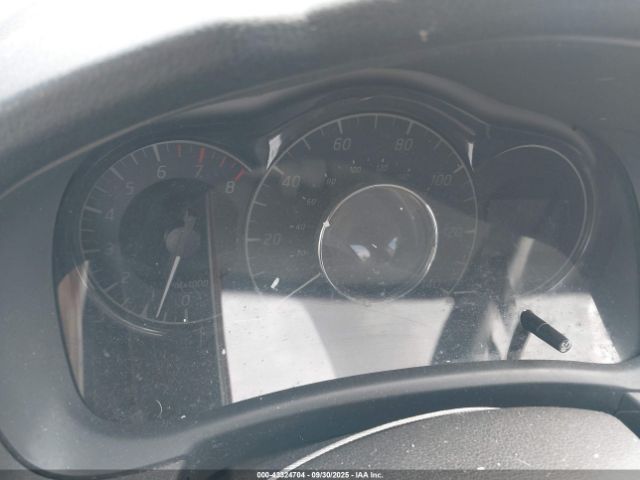 Nissan Versa Sv Image 8