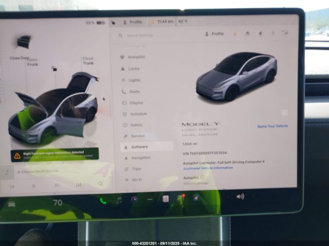 Tesla Model Y Image 14