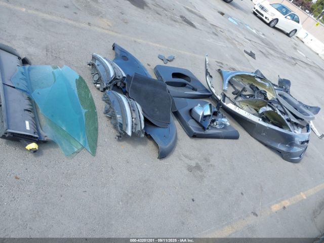 Tesla Model Y Image 10