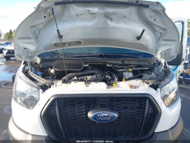 Ford Transit Image 11