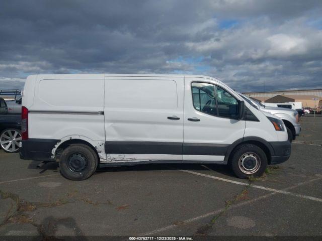 Ford Transit Image 9