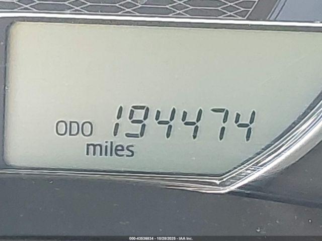 Toyota Corolla L Image 11