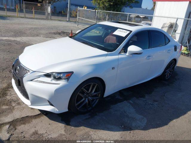 Lexus Is Image 9
