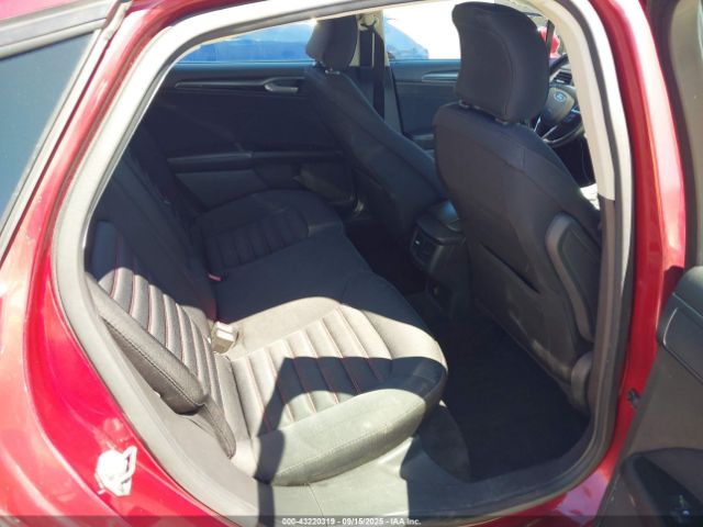 Ford Fusion Se Image 5