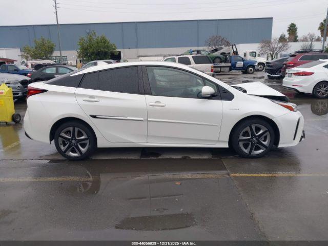 Toyota Prius Limited Image 5