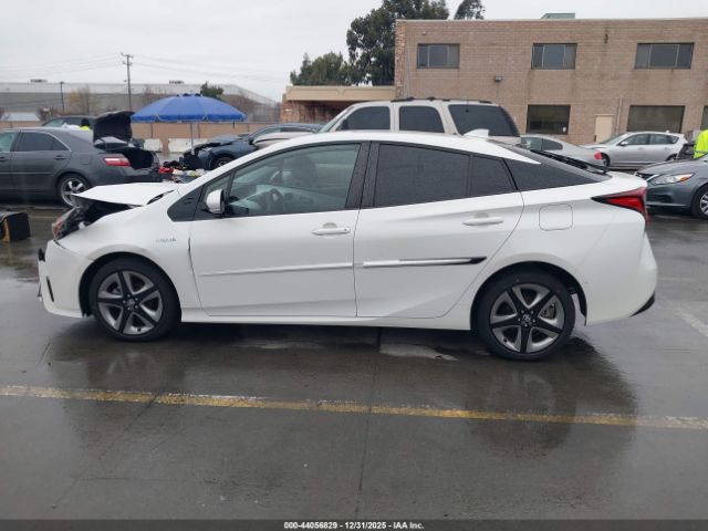 Toyota Prius Limited Image 4