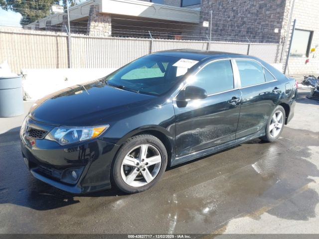 Toyota Camry Se Image 7