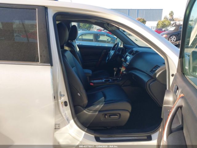 Toyota Highlander Limited V6 Image 4