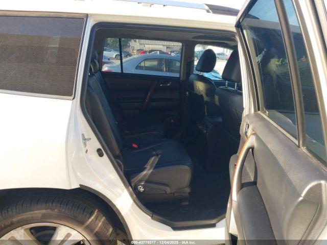 Toyota Highlander Limited V6 Image 5