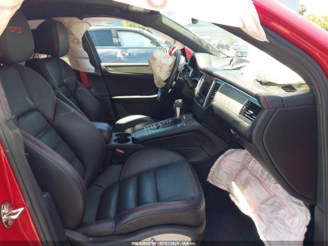 Porsche Macan Gts Image 3