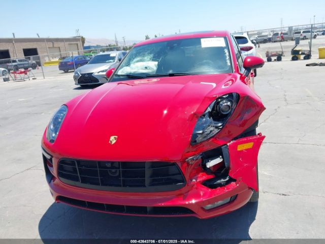 Porsche Macan Gts Image 8
